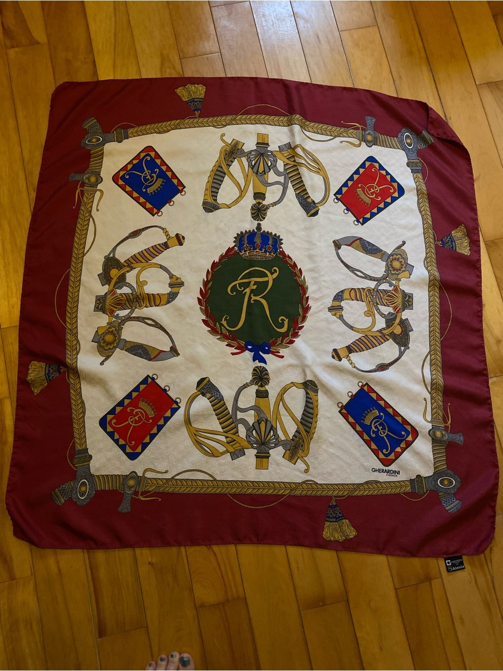 Luxurious Vintage Gherardini scarf
